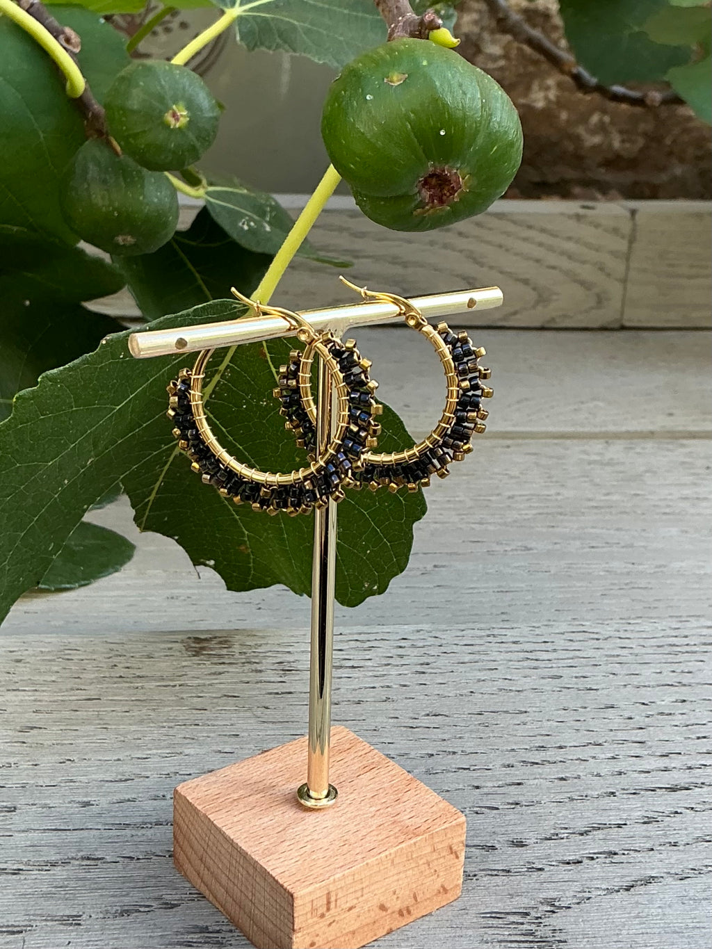 Valentina medium ombré beaded hoop earrings