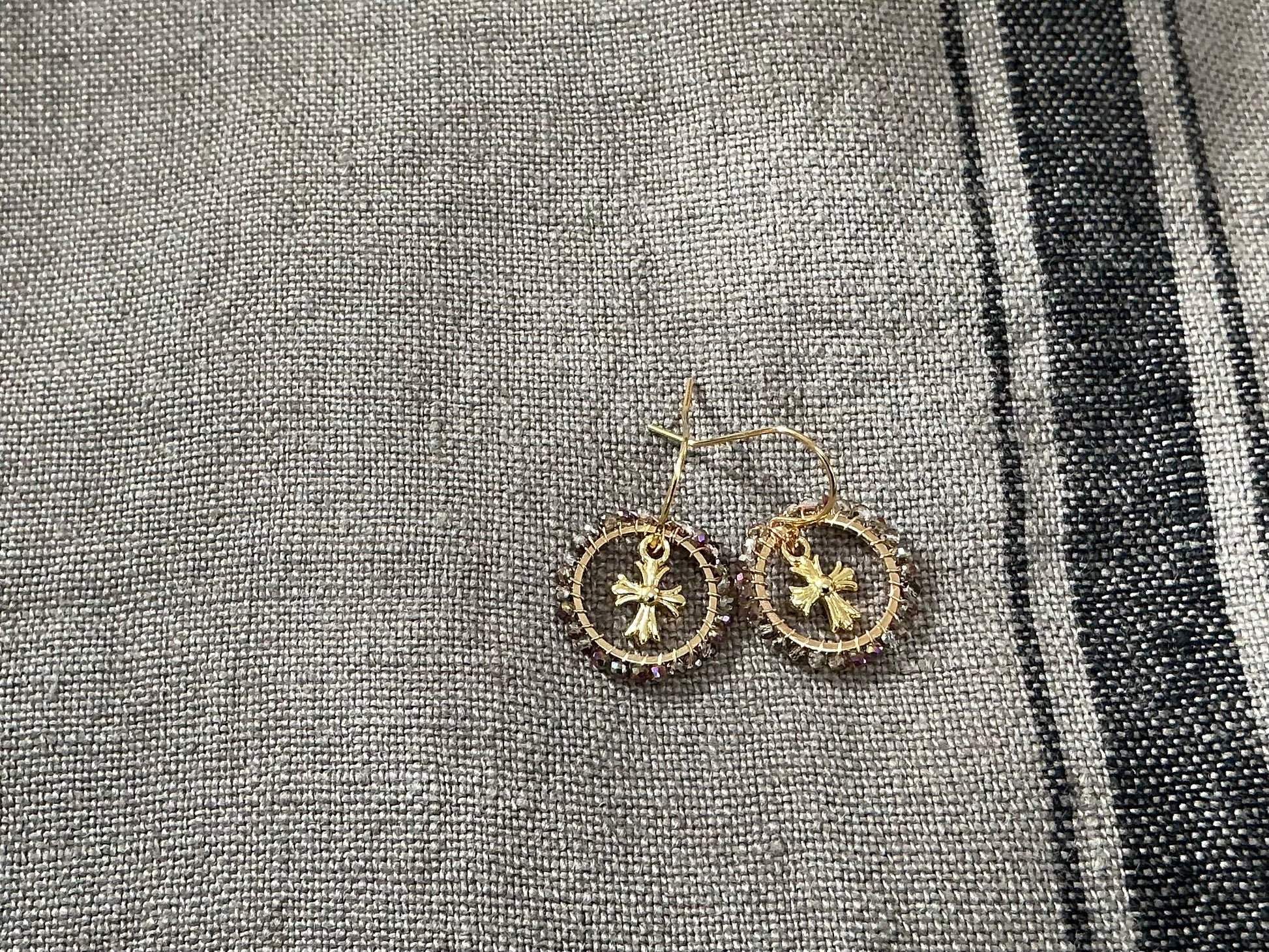 Mini cross earrings