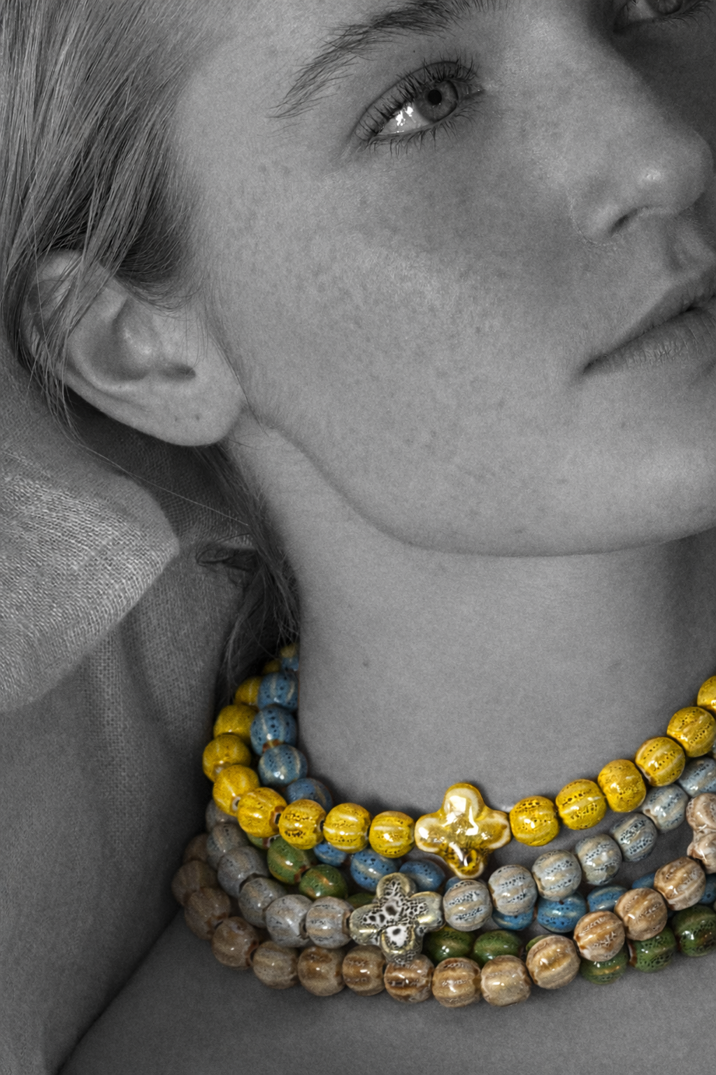 Pistachio Antonia ceramic beaded necklaces with cross