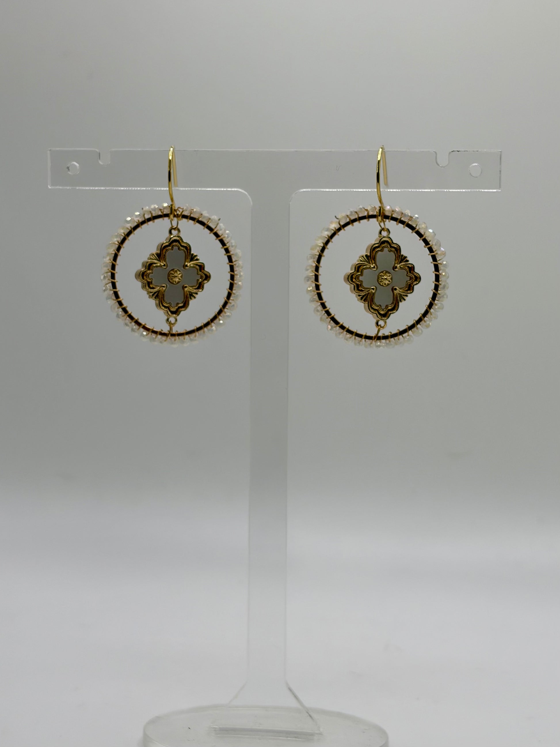 Medium Embellished clover earrings