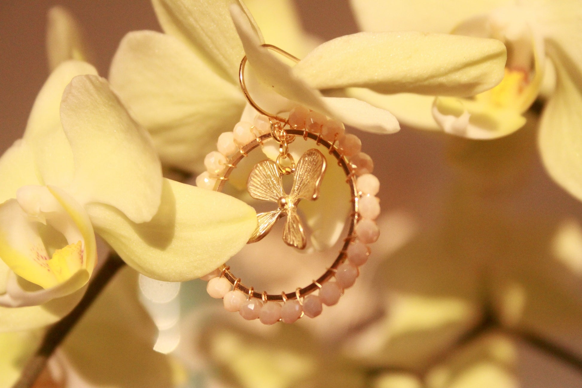 Medium Orchid Blush earrings