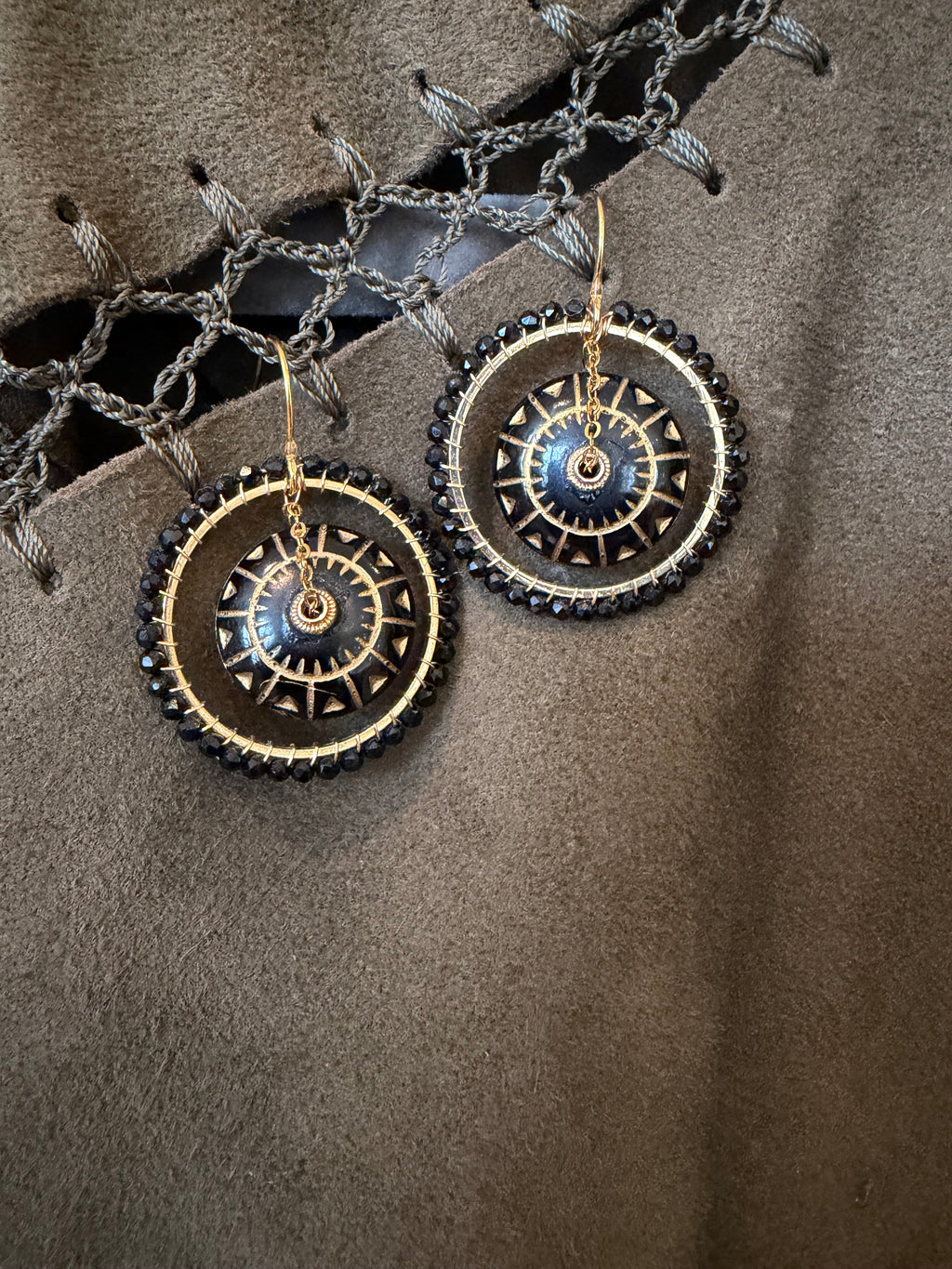 Medium Marguerite vintage bead inspired beaded earrings